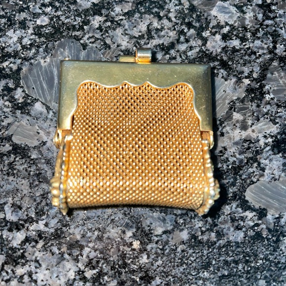 Antique Vintage Gold Tone Metal Mesh Purse Coin Change 1.5x1.5” Mini Pill - Picture 2 of 7